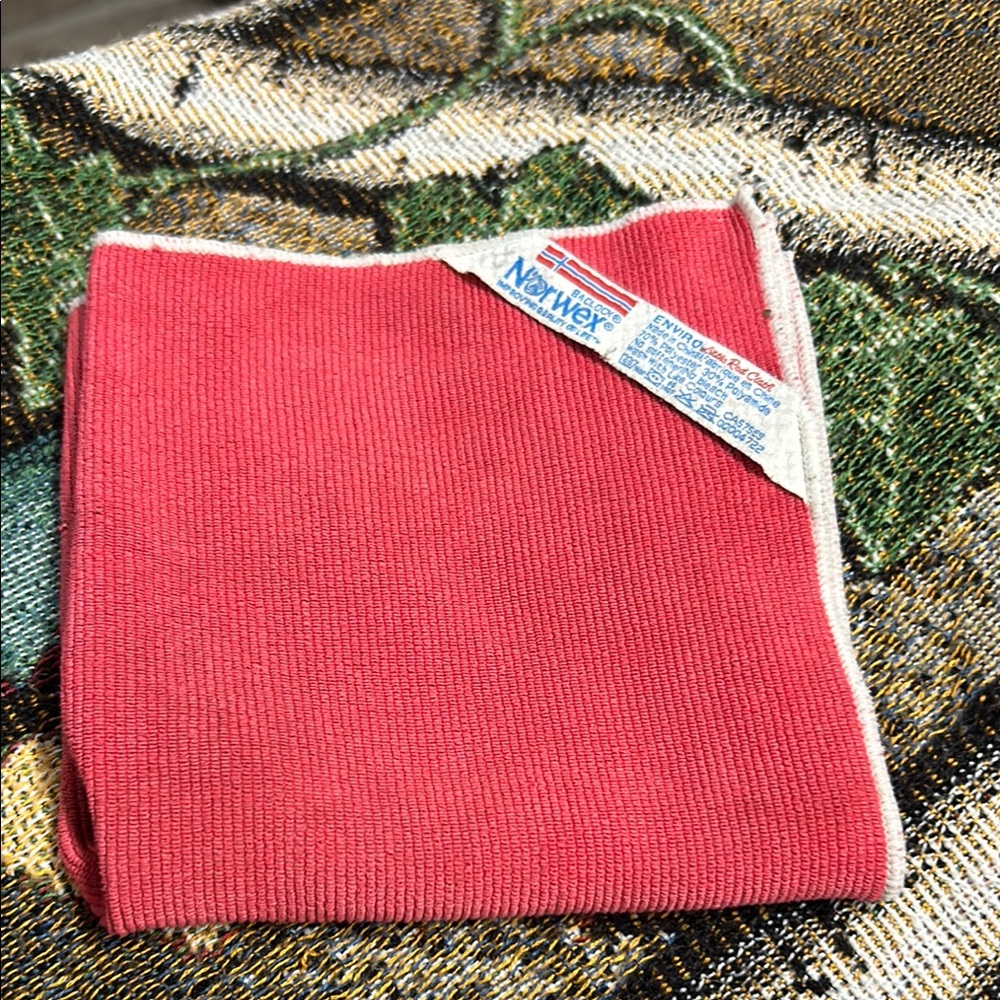 Norwex Red Bath Wash Cloth Luxuriously Soft and Durable
